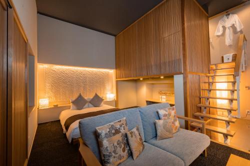 Posezení v ubytování Roppongi Hotel S