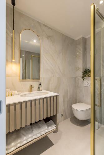 Split finest suite 2