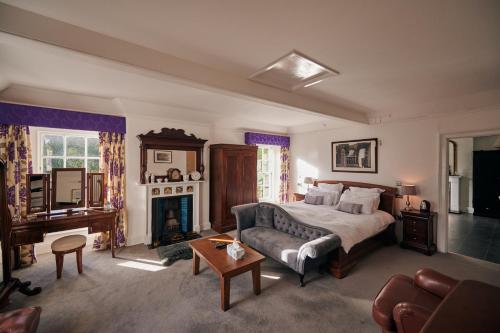 Posezení v ubytování Fernhill House- Beautiful period property with 5 bedrooms and lovely views