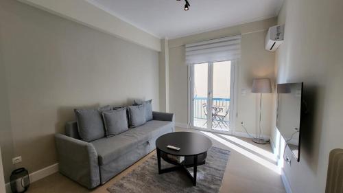 Urban Elegance Retreat In Palaio Faliro