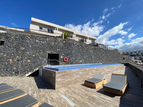 Luxury Villa Maria private heated pool Free Car except Christmas