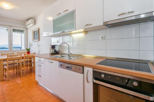 Sea Chic Apartment near Old town, Amazing view