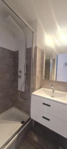 Appartement avec balcon, vue Mer, Piscine, Parking photo 15