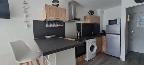 Appartement avec balcon, vue Mer, Piscine, Parking photo 12