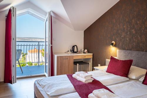 Gallery image of Hotel Vicko in Starigrad-Paklenica
