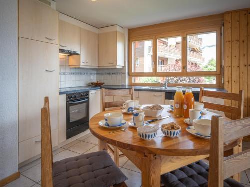 Kuchyň nebo kuchyňský kout v ubytování Apartment Seya 19 by Interhome