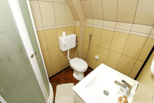 Ett badrum på Villa Bella Vlašić