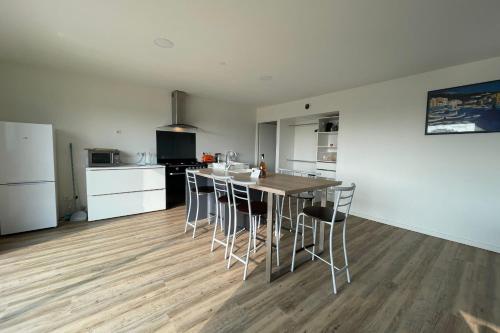 House Of 100 M 10 Min Walk From The City!
