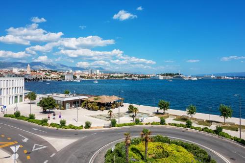Sea Chic Apartment near Old town, Amazing view