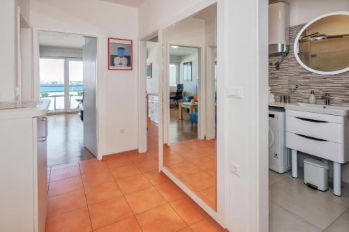 Sea Chic Apartment near Old town, Amazing view