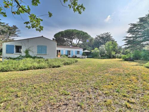 Κήπος έξω από το Holiday Home La Villa des Sables by Interhome