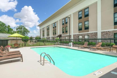La alberca dentro o cerca de Hampton Inn Chattanooga/Hixson