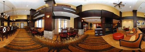 Χώρος καθιστικού στο Newly Renovated-Hampton Inn & Suites Casper