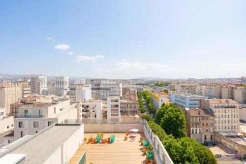 T2 Entre plage et centre ville-Terrasse/Parking photo 14