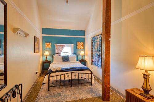 HI Sacramento Hostel Image