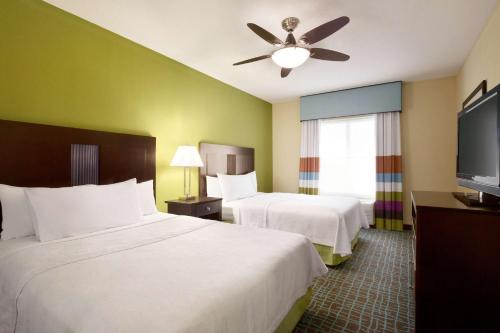 Katil atau katil-katil dalam bilik di Homewood Suites Fort Myers Airport - FGCU