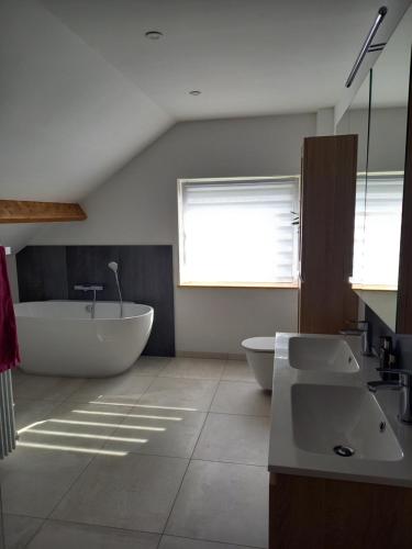 Et badeværelse på Chambre 1 lit simple - Spa
