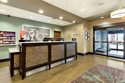 Hampton Inn & Suites Gulfport – Photos 3