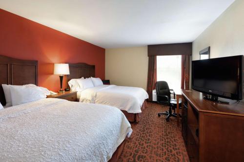 Hampton Inn Houmaにあるベッド