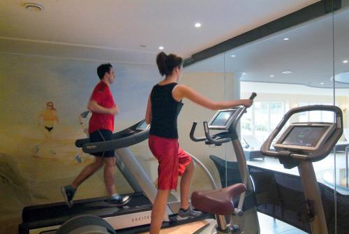 Fitness centrum a/nebo fitness zařízení v ubytování Domaine de la Forêt