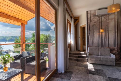 Posezení v ubytování Sztygarka Hetmańska Resort Solina