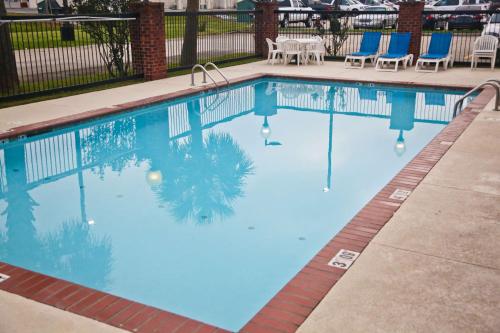Hampton Inn & Suites Jennings – Photos 3