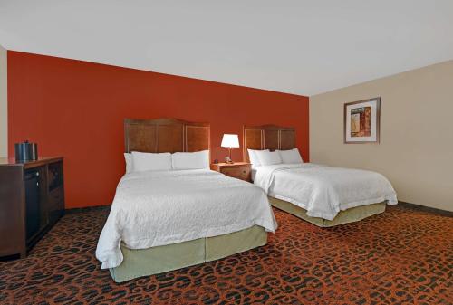 Cama o camas de una habitación en Hampton Inn Deming