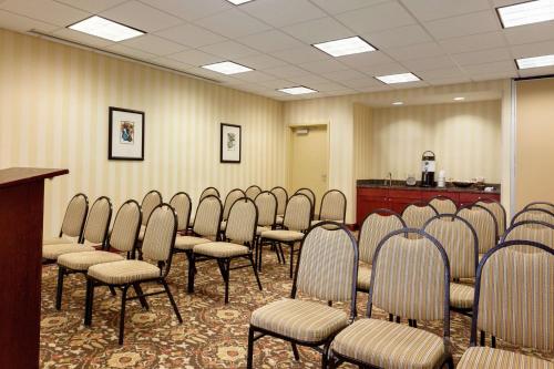 Konferenční prostory v ubytování Hampton Inn & Suites Prattville