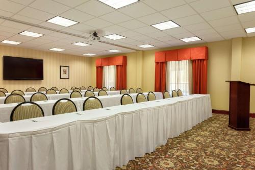 Konferenční prostory v ubytování Hampton Inn & Suites Prattville
