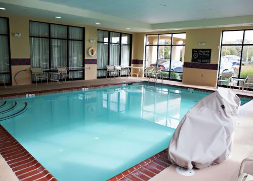 a large swimming pool in a hotel at Hampton Inn Martin in Martin