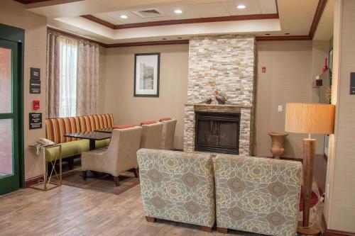 Zona de estar de Hampton Inn Murphy
