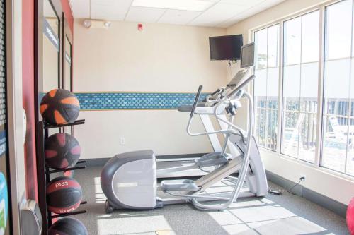 Gimnasio o instalaciones de fitness de Hampton Inn Murphy