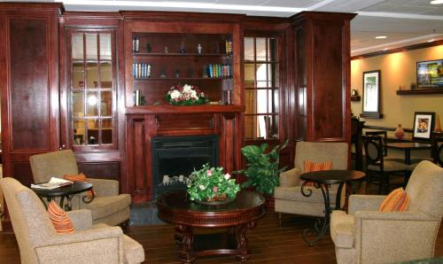 Hampton Inn Newberry Opera House – Photos 4
