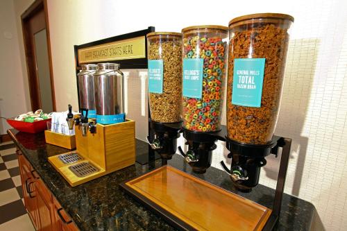 Jídlo v hotelu nebo okolí