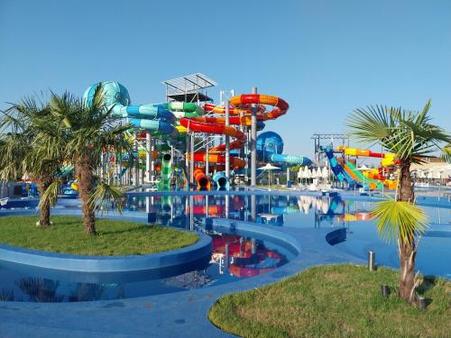 a water park with a water slide at Apartmani Martenovic 1 in Vrnjačka Banja