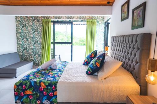 Postel nebo postele na pokoji v ubytování Villeta Resort Hotel