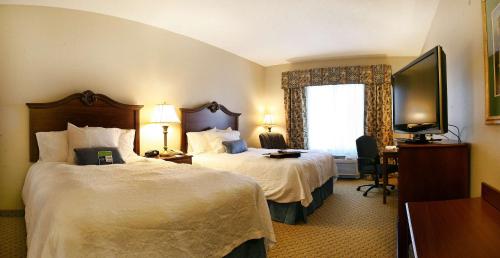 Hampton Inn & Suites Pittsburg – Photos 2