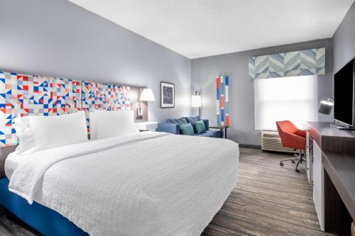 Hampton Inn Sanfordにあるベッド