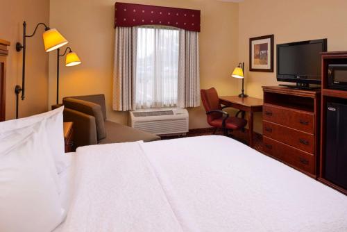 Ένα ή περισσότερα κρεβάτια σε δωμάτιο στο Hampton By Hilton Lincoln