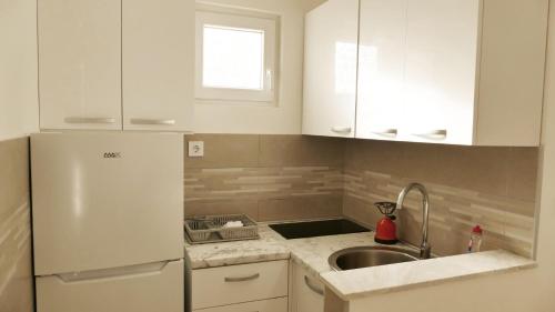 Imagen de la galería de Apartmani Scepanovic, en Sutomore
