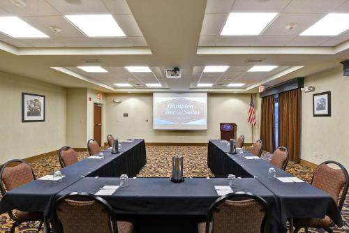 Konferenční prostory v ubytování Hampton Inn and Suites New Hartford/Utica