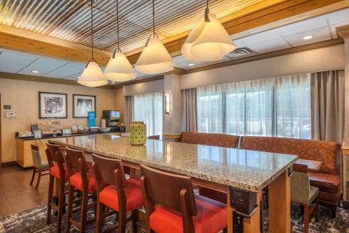 Hampton Inn Wilkesboro – Photos 5