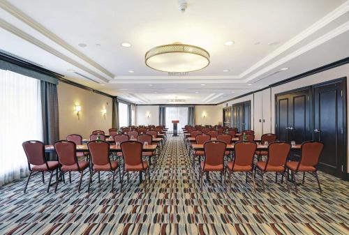 Konferenční prostory v ubytování Homewood Suites by Hilton Cambridge-Waterloo, Ontario