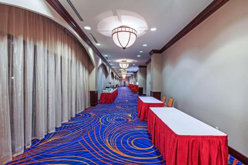 Galería fotográfica de Hilton Waco en Waco