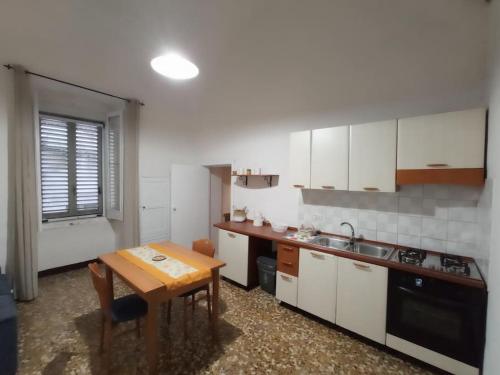 Η κουζίνα ή μικρή κουζίνα στο La Casetta di Greta