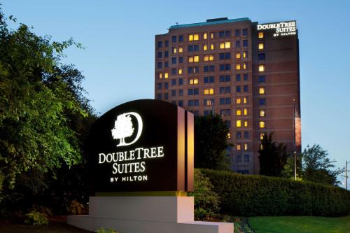 DoubleTree Suites by Hilton Hotel Boston - Cambridge Image