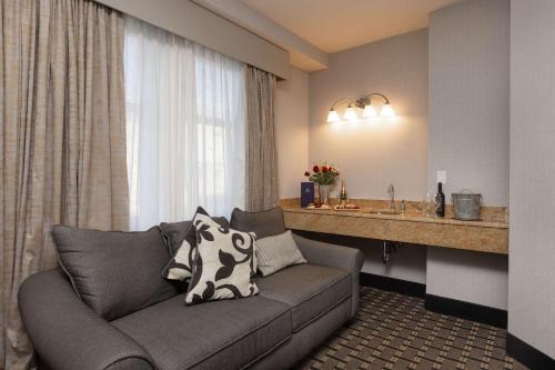 Inn at the Colonnade Baltimore - A DoubleTree by Hilton Hotel Image