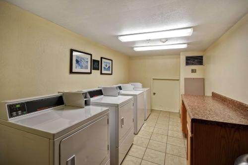 Фотография из галереи Embassy Suites Charleston - Historic District в Чарльстоне