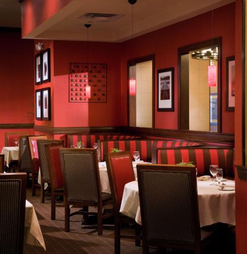 Εστιατόριο ή άλλο μέρος για φαγητό στο DoubleTree by Hilton Cincinnati Airport