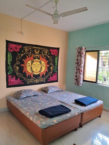 Postel nebo postele na pokoji v ubytování Bageecha B&B-Jal